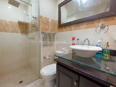 Casa de 3 alcobas en arriendo en La Floresta, Medellín, 120 m² · foto 6 de 20