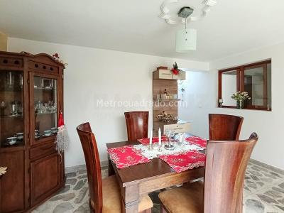 Casa de 3 alcobas en arriendo en La Floresta, Medellín, 120 m² · foto 13 de 20
