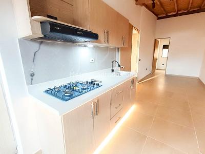 Apartamento en venta en Campo Valdes, Medellín · foto 2 de 8
