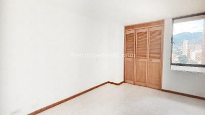 Apartamento de 3 alcobas en arriendo en El Velodromo, Medellín, 75 m² · foto 10 de 19