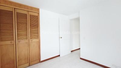 Apartamento de 3 alcobas en arriendo en El Velodromo, Medellín, 75 m² · foto 11 de 19