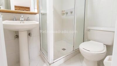 Apartamento de 3 alcobas en arriendo en El Velodromo, Medellín, 75 m² · foto 17 de 19