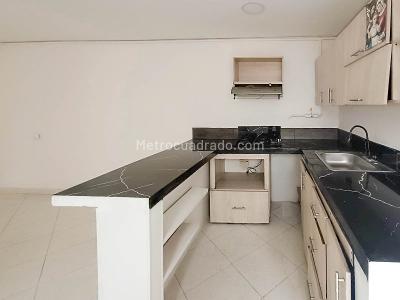 Casa de 5 alcobas en venta en Boyaca Las Brisas, Medellín, 84 m² · foto 4 de 20