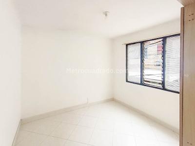 Casa de 5 alcobas en venta en Boyaca Las Brisas, Medellín, 84 m² · foto 9 de 20
