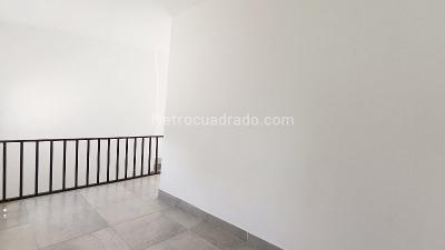 Apartaestudio en arriendo en Santa Fe, Medellín, 35 m² · foto 4 de 10