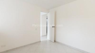 Apartamento de 3 alcobas en arriendo en La America, Medellín, 80 m² · foto 13 de 18