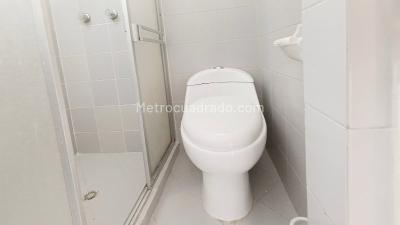 Apartamento de 3 alcobas en arriendo en La America, Medellín, 80 m² · foto 15 de 18