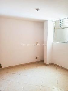 Apartamento de 3 alcobas en arriendo en El Velodromo, Medellín, 140 m² · foto 11 de 16