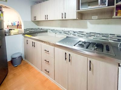 Casa de 5 alcobas en venta en San Javier, Medellín, 92 m² · foto 4 de 14