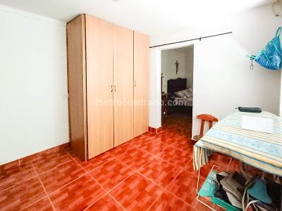 Casa de 5 alcobas en venta en San Javier, Medellín, 92 m² · foto 5 de 14