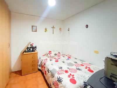 Casa de 5 alcobas en venta en San Javier, Medellín, 92 m² · foto 8 de 14