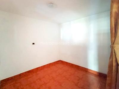Casa de 5 alcobas en venta en San Javier, Medellín, 92 m² · foto 9 de 14