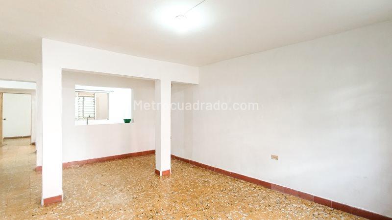 Casa en Arriendo, San Javier, Medellín