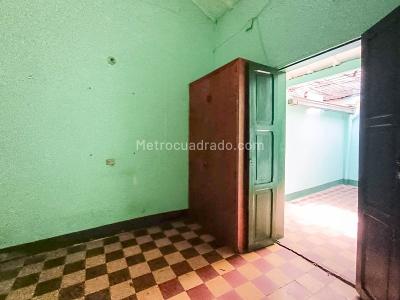Casa de 2 alcobas en venta en La America, Medellín, 200 m² · foto 12 de 20