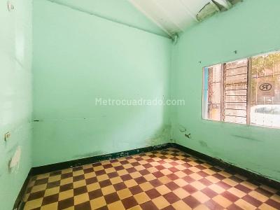 Casa de 2 alcobas en venta en La America, Medellín, 200 m² · foto 15 de 20