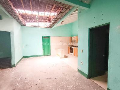 Casa de 2 alcobas en venta en La America, Medellín, 200 m² · foto 18 de 20