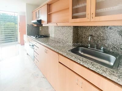 Apartamento en venta en Simon Bolivar, Medellín · foto 3 de 20