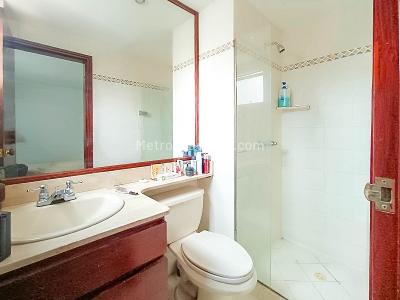 Apartamento de 3 alcobas en venta en Conquistadores, Medellín, 127 m² · foto 16 de 18