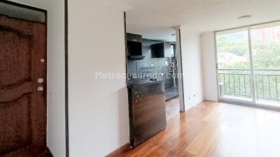 Apartamento de 3 alcobas en arriendo en Rodeo Alto, Medellín, 65 m² · foto 2 de 20
