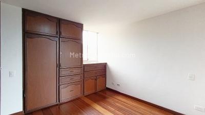 Apartamento de 3 alcobas en arriendo en Rodeo Alto, Medellín, 65 m² · foto 9 de 20