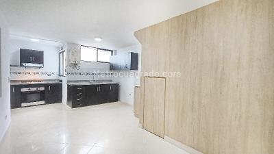 Apartamento en arriendo en La America, Medellín · foto 5 de 18