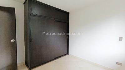 Apartamento en arriendo en La America, Medellín · foto 11 de 18