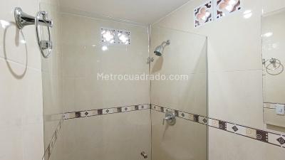 Apartamento en arriendo en La America, Medellín · foto 15 de 18