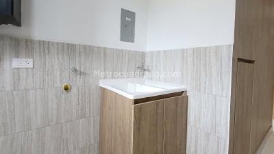 Apartamento en arriendo en La America, Medellín · foto 16 de 18
