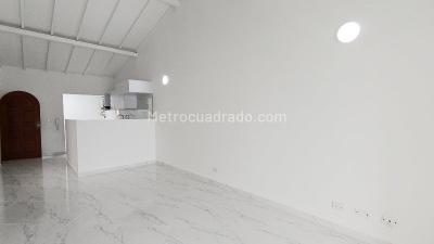 Apartamento de 3 alcobas en arriendo en La America, Medellín, 85 m² · foto 4 de 19