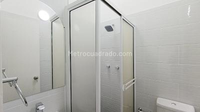Apartamento de 3 alcobas en arriendo en La America, Medellín, 85 m² · foto 18 de 19