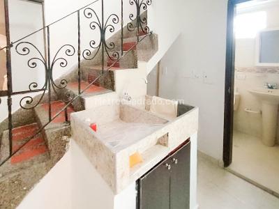 Casa de 5 alcobas en venta en Buenos Aires, Medellín, 199 m² · foto 4 de 14