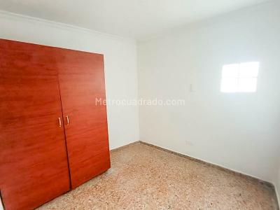 Casa de 5 alcobas en venta en Buenos Aires, Medellín, 199 m² · foto 5 de 14