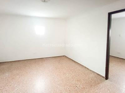Casa de 5 alcobas en venta en Buenos Aires, Medellín, 199 m² · foto 7 de 14
