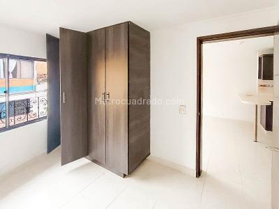 Casa de 5 alcobas en venta en Buenos Aires, Medellín, 199 m² · foto 9 de 14