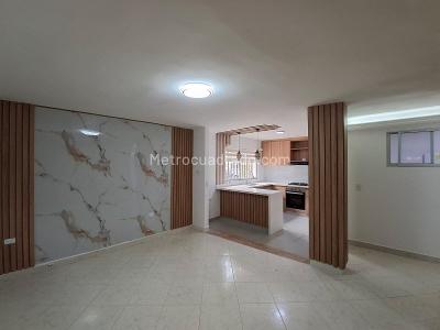 Casa de 3 alcobas en arriendo en La Floresta, Medellín, 120 m² · foto 3 de 20
