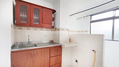 Apartaestudio en arriendo en La Floresta, Medellín, 40 m² · foto 5 de 8