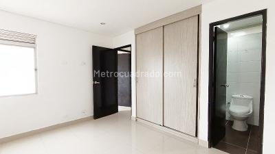 Apartamento de 2 alcobas en arriendo en La America, Medellín, 50 m² · foto 8 de 16
