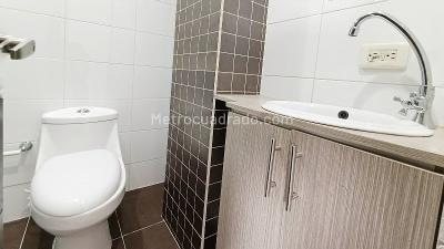 Apartamento de 2 alcobas en arriendo en La America, Medellín, 50 m² · foto 15 de 16