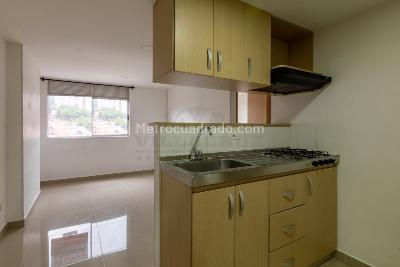 Apartamento en venta en La Milagrosa, Medellín · foto 2 de 10