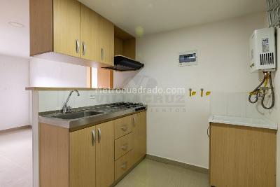 Apartamento en venta en La Milagrosa, Medellín · foto 3 de 10