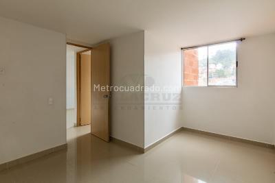 Apartamento en venta en La Milagrosa, Medellín · foto 5 de 10