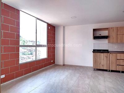 Apartamento de 1 alcoba en venta en Bello, Bello, 36 m² · foto 3 de 11