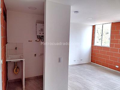 Apartamento de 1 alcoba en venta en Bello, Bello, 36 m² · foto 5 de 11