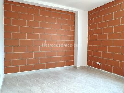 Apartamento de 1 alcoba en venta en Bello, Bello, 36 m² · foto 6 de 11