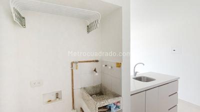 Apartamento de 3 alcobas en arriendo en Bello, Bello, 55 m² · foto 13 de 17