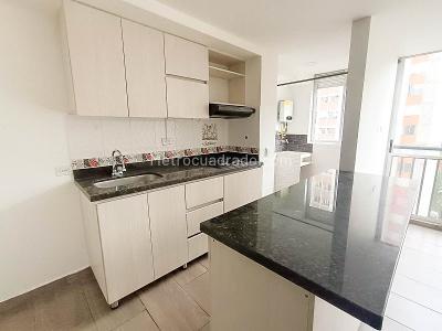 Apartamento de 3 alcobas en venta en Sabaneta, Sabaneta, 58 m² · foto 4 de 14