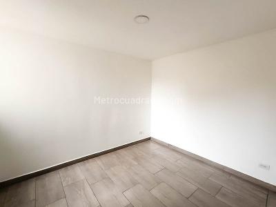 Apartamento de 3 alcobas en venta en Sabaneta, Sabaneta, 58 m² · foto 7 de 14