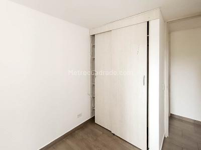 Apartamento de 3 alcobas en venta en Sabaneta, Sabaneta, 58 m² · foto 11 de 14