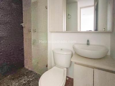 Apartamento de 3 alcobas en venta en Sabaneta, Sabaneta, 58 m² · foto 12 de 14