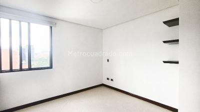 Apartamento de 3 alcobas en arriendo en Florida Nueva, Medellín, 75 m² · foto 10 de 20
